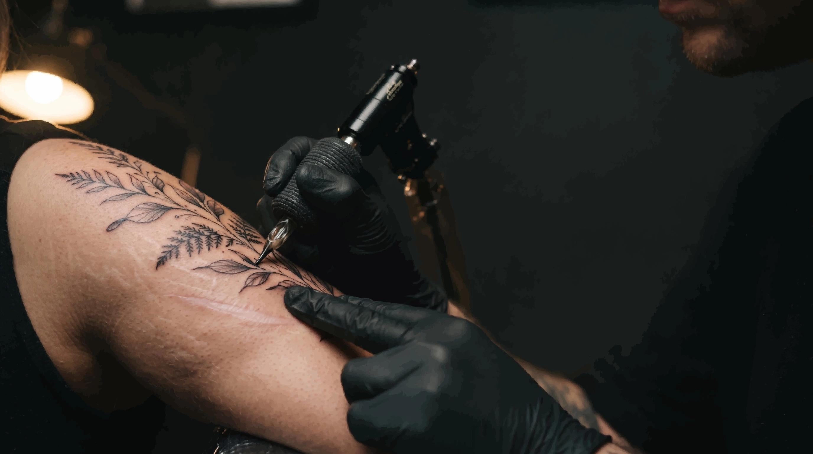 Tattooing Over Scars and Stretch Marks: What Actually Works